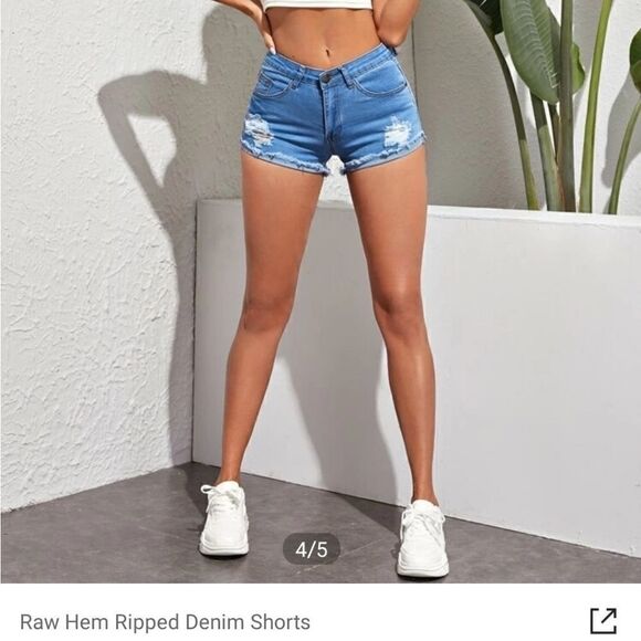 💙 Nwot Cute Cut Off Shorts 💙 - Picture 5 of 8